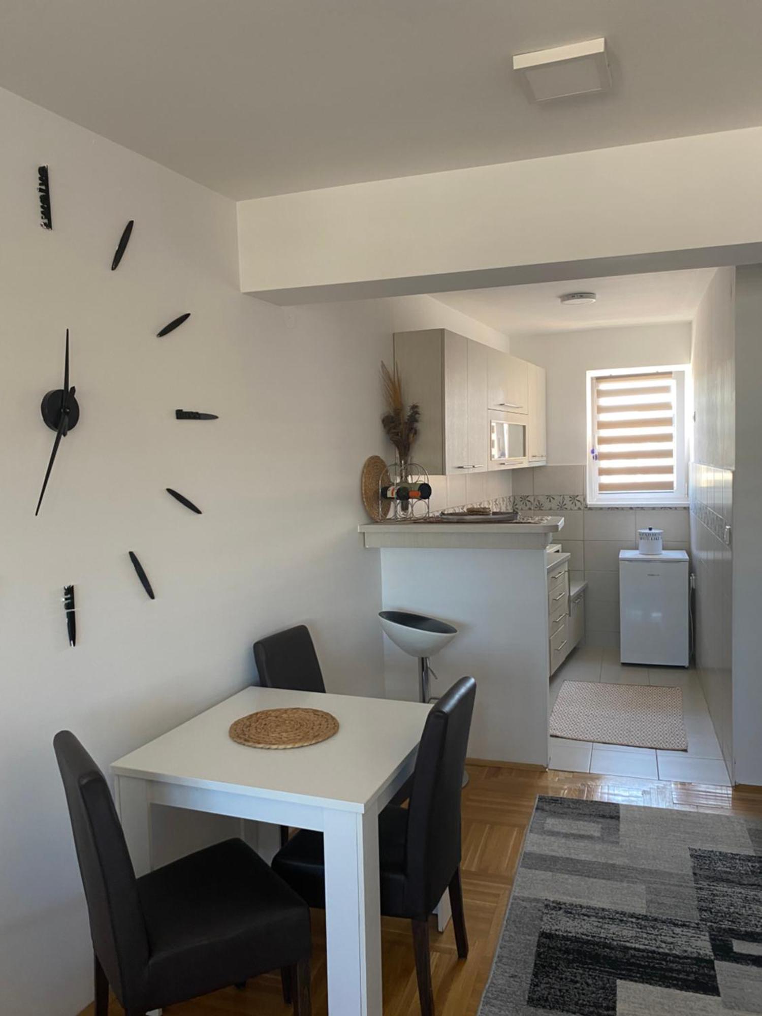 Mka Suite Kragujevac Esterno foto