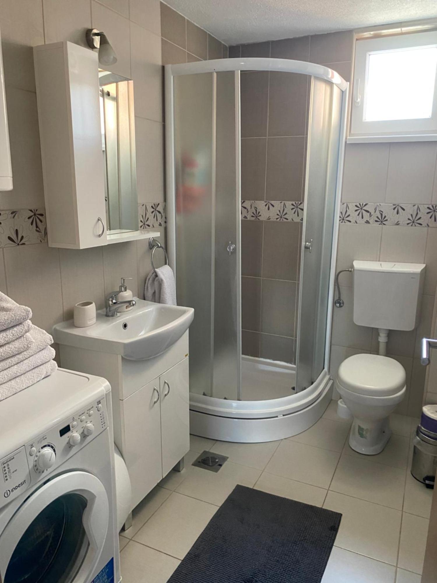 Mka Suite Kragujevac Esterno foto